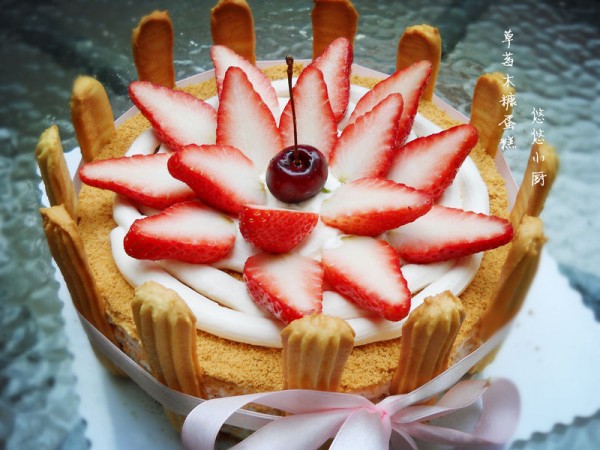 草莓木糠蛋糕