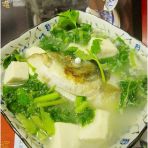 豆腐鱼头苋菜汤的做法