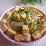 金针菇炖豆腐