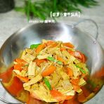 胡萝卜腐竹焖肉的食谱封面
